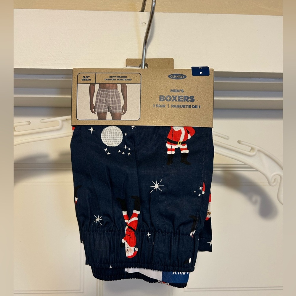Old Navy Men’s Santa Boxers- Size M